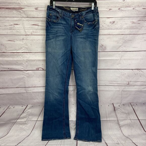 J & Company Beverly Jeans - Picture 1 of 8